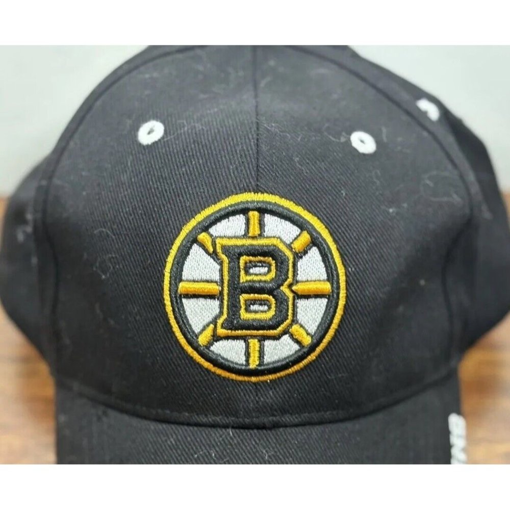 Favorite Boston Bruins Mens Size OS Adjustable Black Hat NHL Hockey Embodied